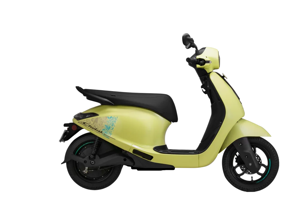 Chetak C2501 - Lightest EV scooter in Noida